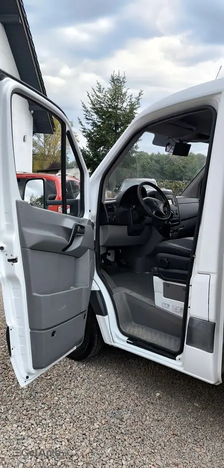 MERCEDES-BENZ Sprinter 516 CDI 