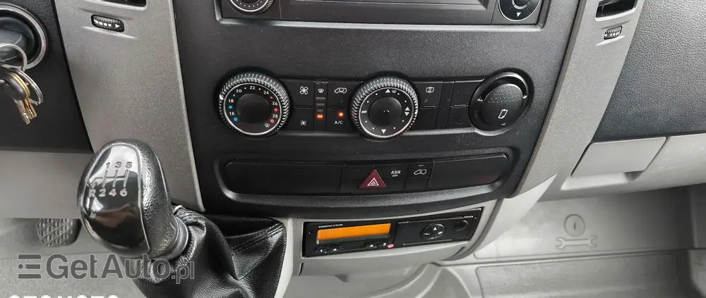 MERCEDES-BENZ Sprinter 516 CDI 