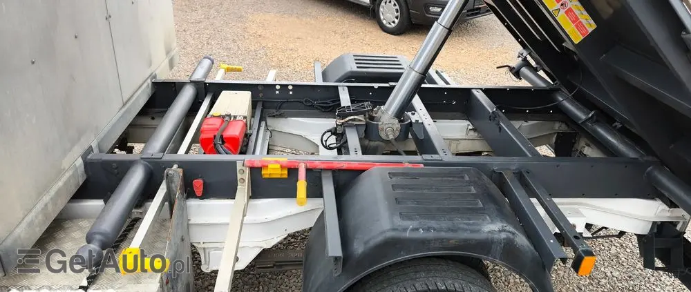 MERCEDES-BENZ Sprinter 516 CDI 