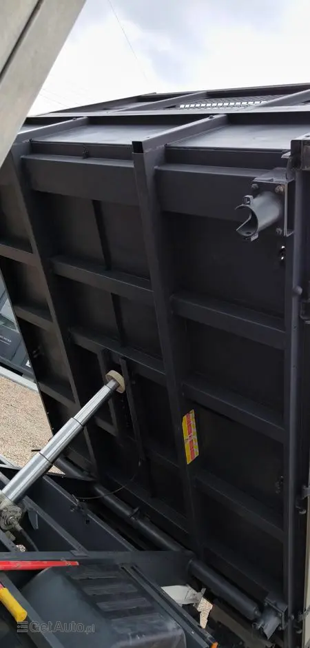 MERCEDES-BENZ Sprinter 516 CDI 