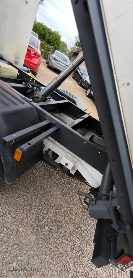 MERCEDES-BENZ Sprinter 516 CDI 