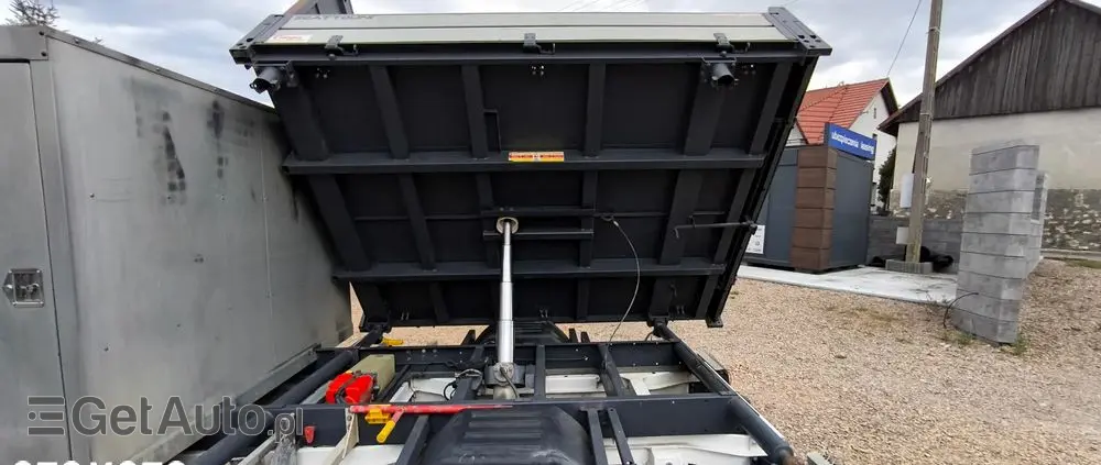 MERCEDES-BENZ Sprinter 516 CDI 