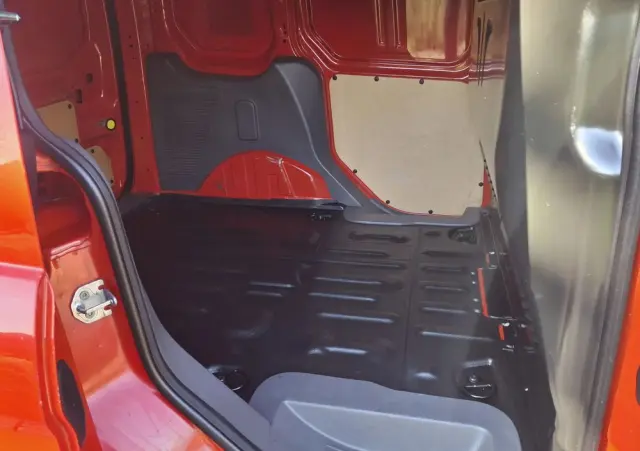 FORD TRANSIT CONNECT TREND 