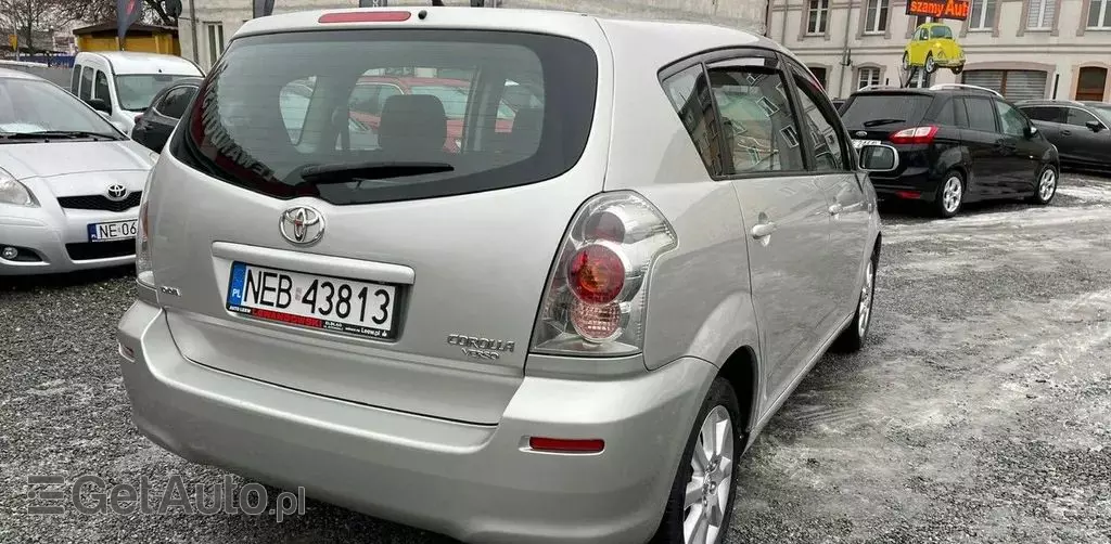 TOYOTA Corolla Verso 