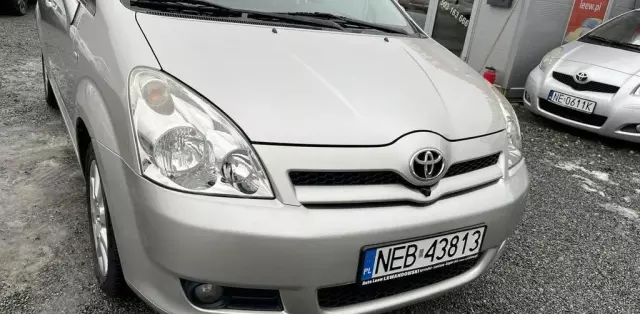 TOYOTA Corolla Verso 
