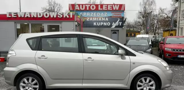 TOYOTA Corolla Verso 