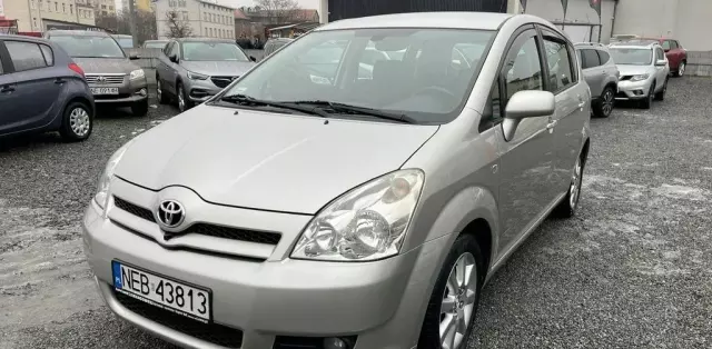 TOYOTA Corolla Verso 