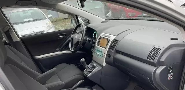 TOYOTA Corolla Verso 