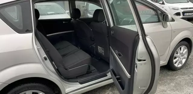 TOYOTA Corolla Verso 