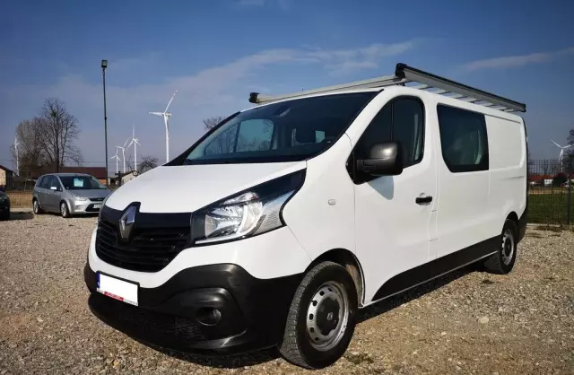RENAULT Trafic 