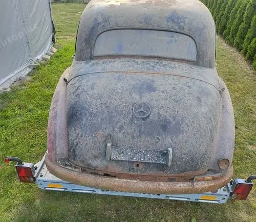 MERCEDES-BENZ 300 