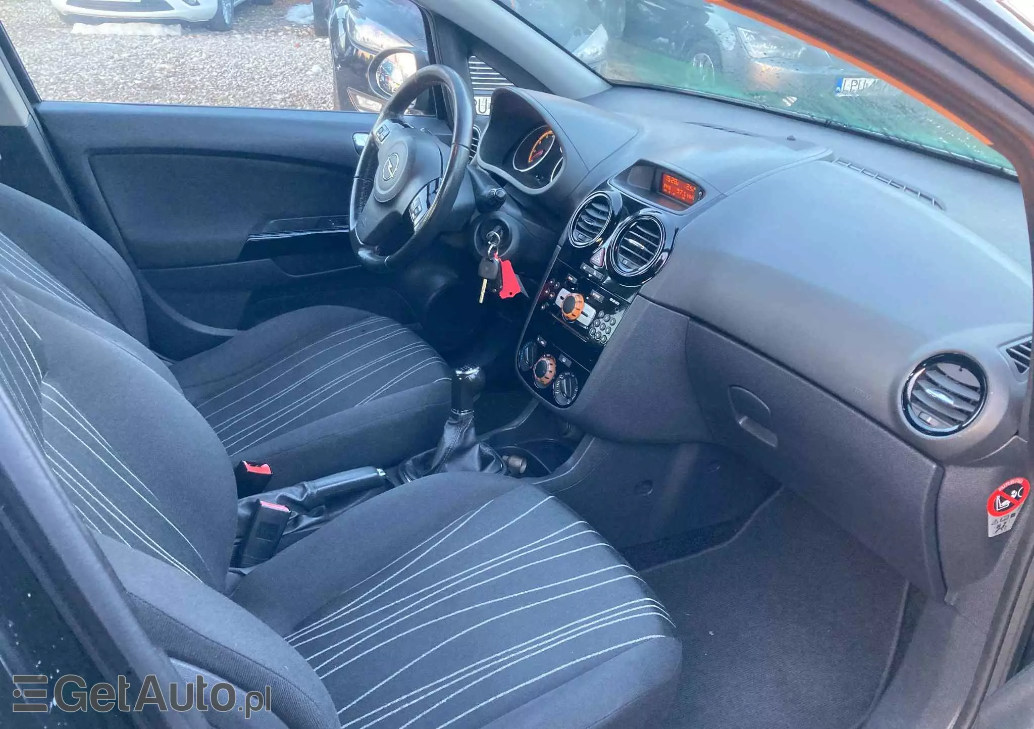 OPEL Corsa 1.4 16V 150 Jahre