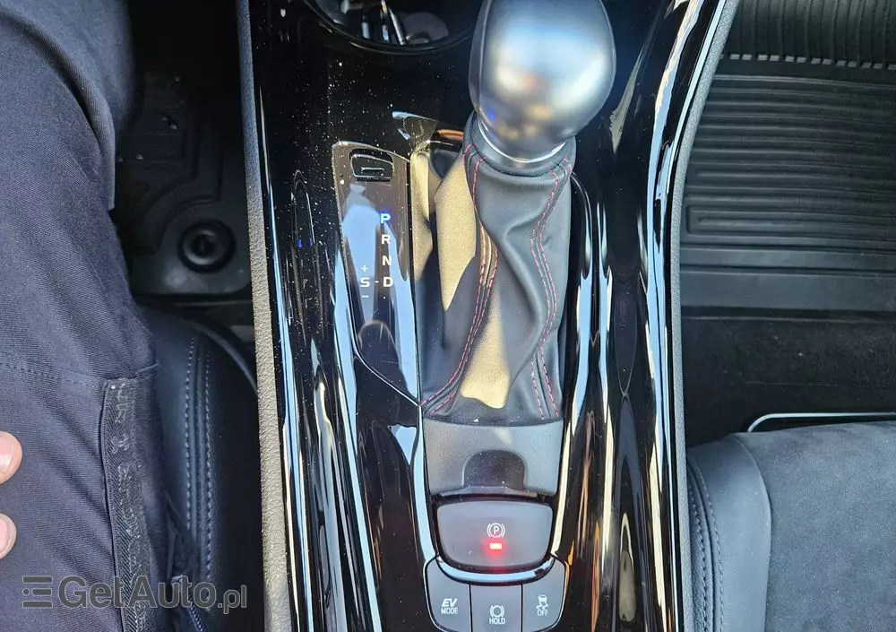 TOYOTA C-HR 2.0 Hybrid GR Sport