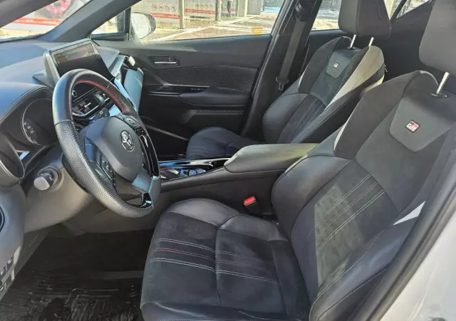 TOYOTA C-HR 2.0 Hybrid GR Sport