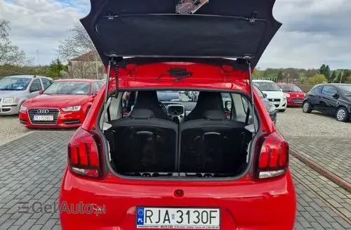 PEUGEOT 108 