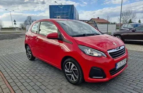 PEUGEOT 108 