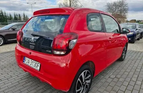 PEUGEOT 108 