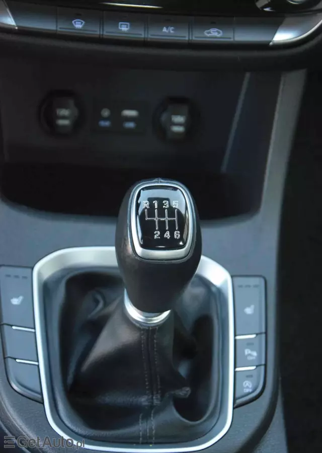 HYUNDAI I30 1.4 Select