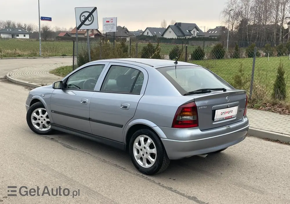 OPEL Astra 1.6 NJoy