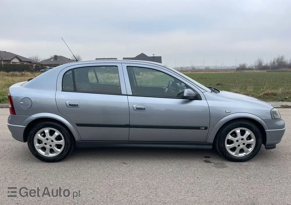 OPEL Astra 1.6 NJoy