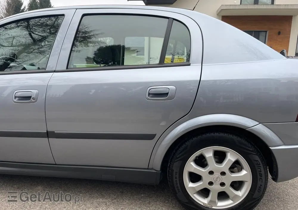 OPEL Astra 1.6 NJoy