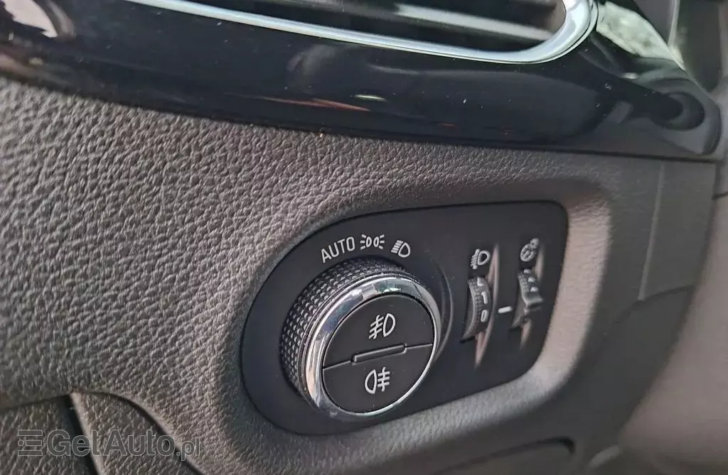 OPEL Astra 1.4 Turbo (125 KM)