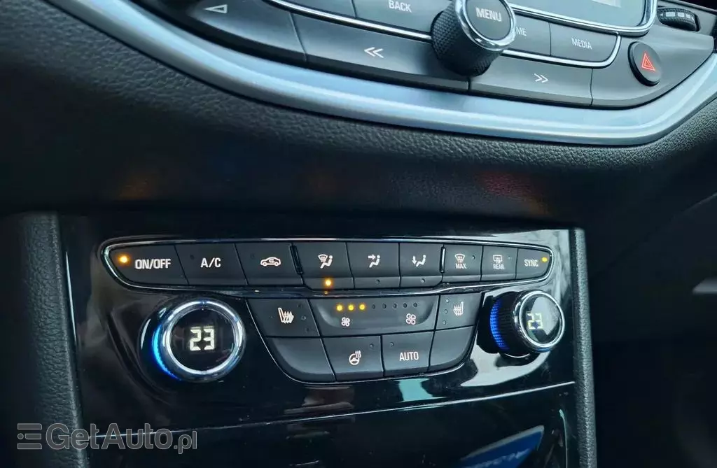 OPEL Astra 1.4 Turbo (125 KM)