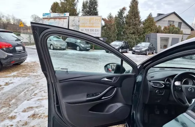 OPEL Astra 1.4 Turbo (125 KM)