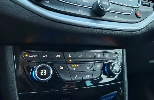 OPEL Astra 1.4 Turbo (125 KM)