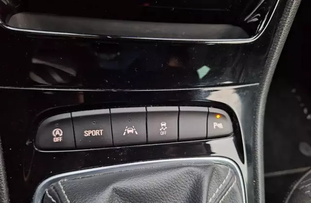 OPEL Astra 1.4 Turbo (125 KM)