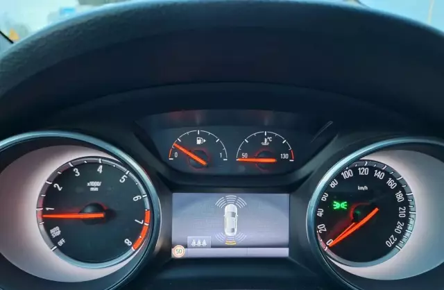 OPEL Astra 1.4 Turbo (125 KM)