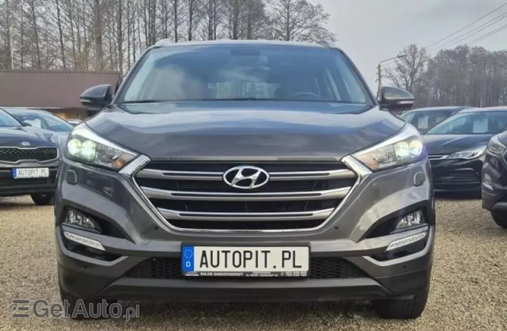 HYUNDAI Tucson 