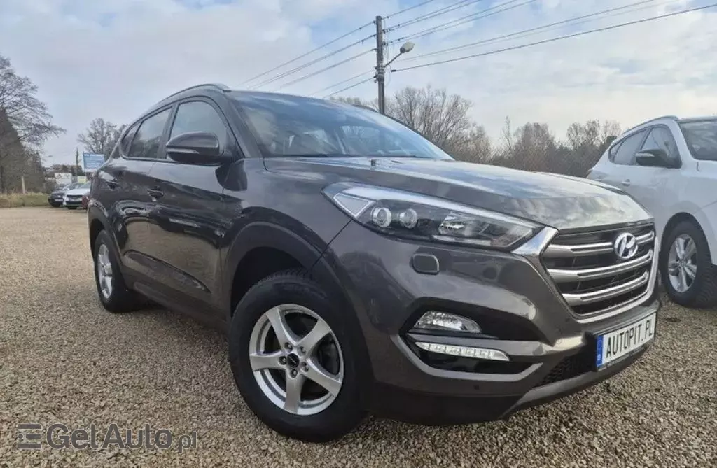 HYUNDAI Tucson 