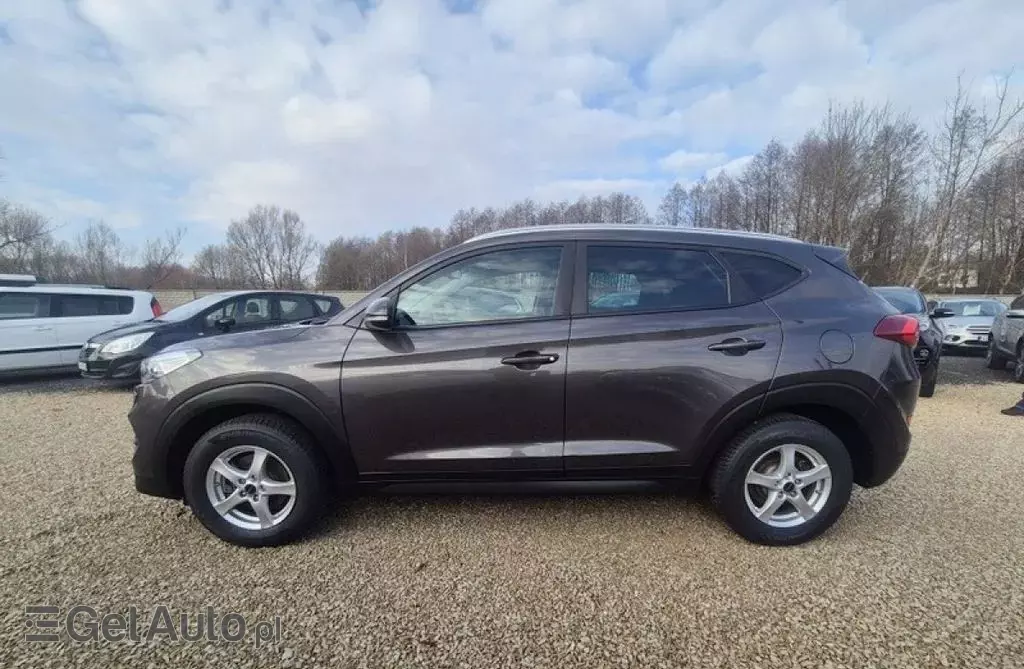 HYUNDAI Tucson 