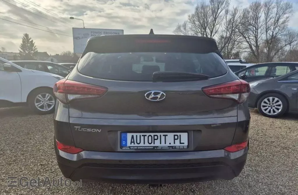 HYUNDAI Tucson 