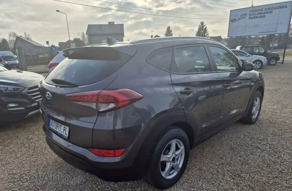 HYUNDAI Tucson 