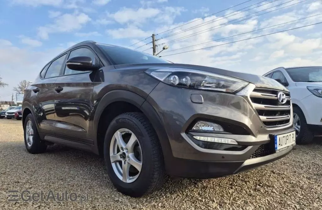 HYUNDAI Tucson 