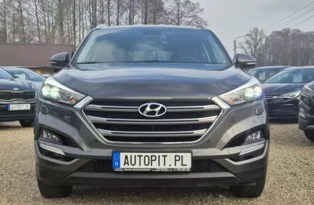 HYUNDAI Tucson 