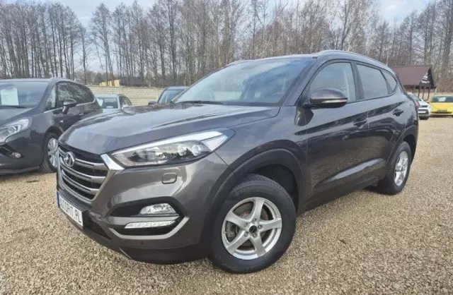HYUNDAI Tucson 