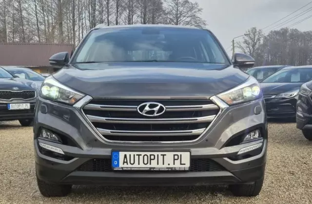 HYUNDAI Tucson 
