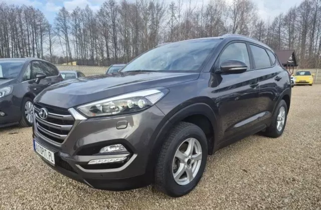 HYUNDAI Tucson 