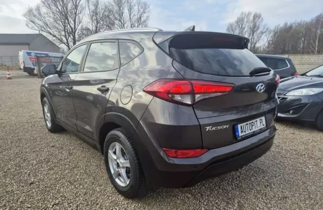 HYUNDAI Tucson 