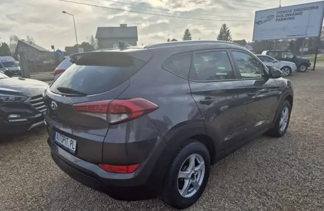 HYUNDAI Tucson 
