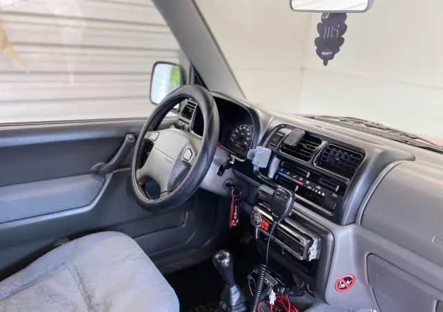 SUZUKI Jimny 1.3 JLX