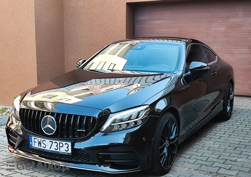 MERCEDES-BENZ Klasa C 180 AMG Line