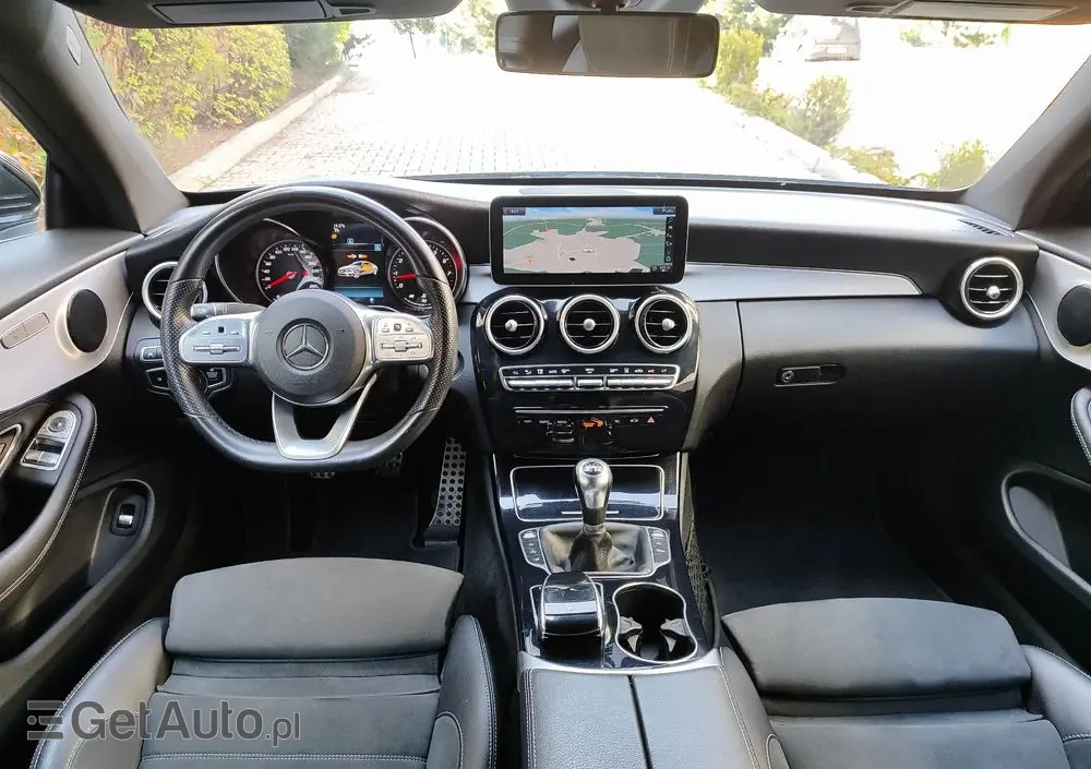 MERCEDES-BENZ Klasa C 180 AMG Line