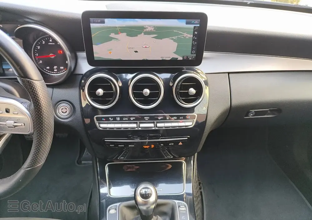 MERCEDES-BENZ Klasa C 180 AMG Line