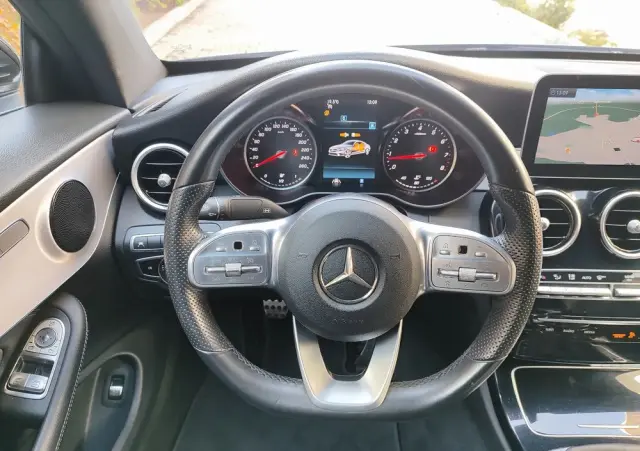 MERCEDES-BENZ Klasa C 180 AMG Line