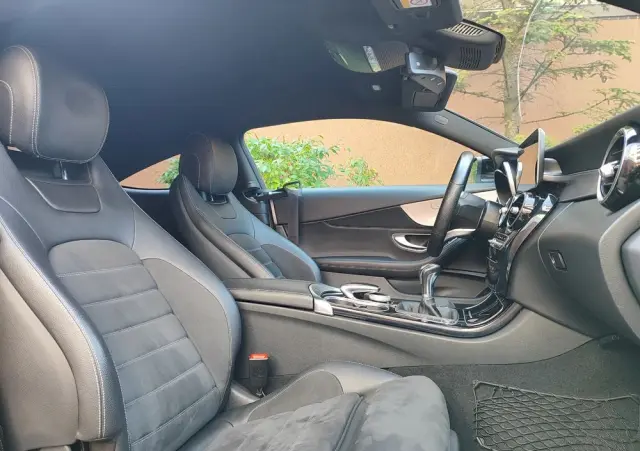 MERCEDES-BENZ Klasa C 180 AMG Line