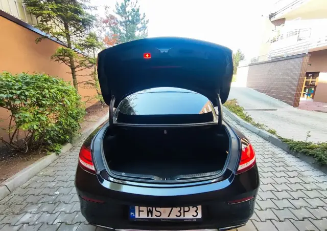 MERCEDES-BENZ Klasa C 180 AMG Line